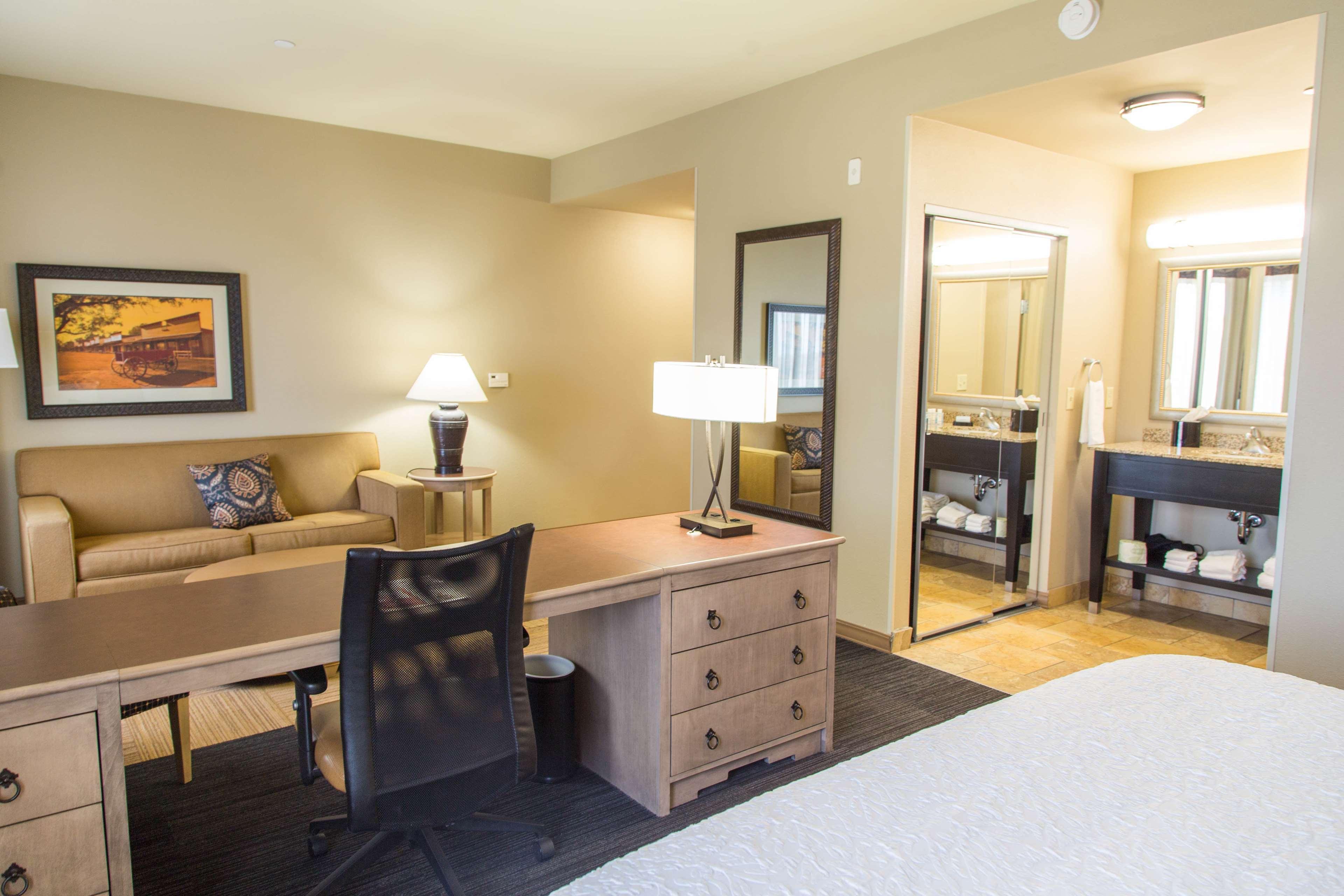Hampton Inn & Suites Dodge City Boot Hill Casino Zewnętrze zdjęcie